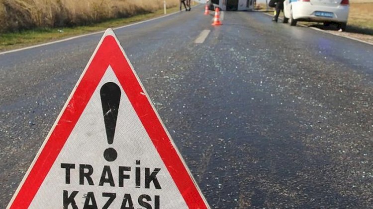    Türkiyədə tələbələri daşıyan mikroavtobus qəzaya uğradı,   onlarla yaralı var
