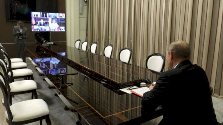    Putin Təhlükəsizlik Şurasının iclasını keçirdi   