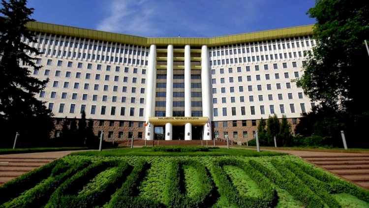    Rus telekanallarının verilişləri qadağan edildi   