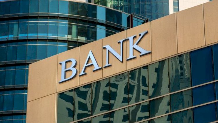    Azərbaycanda bank bağlanır   