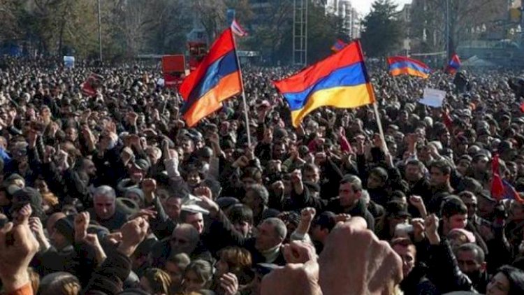    Ermənistan müxalifəti yenidən İrəvanın mərkəzində yürüş keçirir   