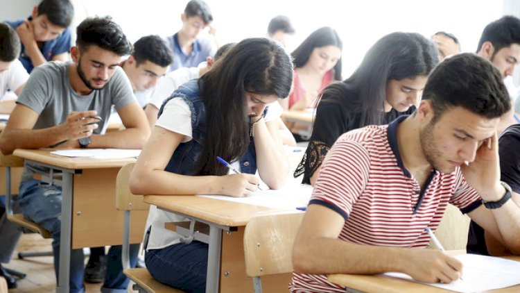    16 mindən çox abituriyent imtahan verdi   