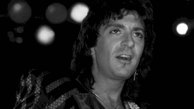    “Bon Jovi“nin əfsanəvi gitaraçısı öldü   