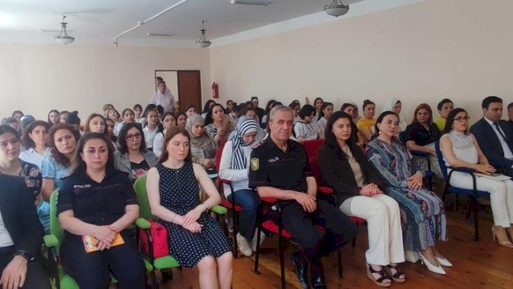    Suraxanıda “İnsan hüquqları, erkən nikahlar” mövzusunda tədbir keçirilib - Fotolar   