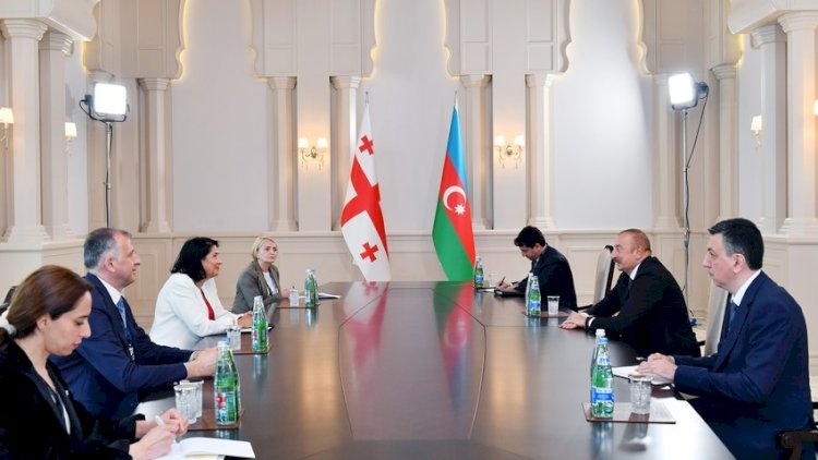    İlham Əliyev Gürcüstan Prezidenti ilə görüşdü   