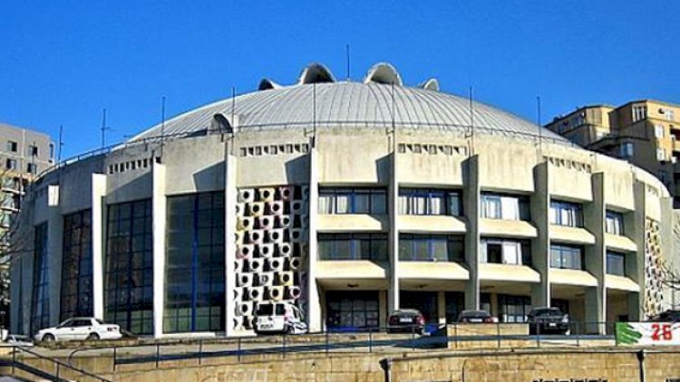    Bakı Dövlət Sirkinin direktoru işdən çıxarıldı   
