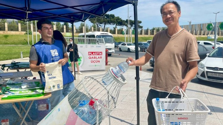    Bakıda “Plastik butulkanı ekoçantaya dəyiş” aksiyası keçirildi   