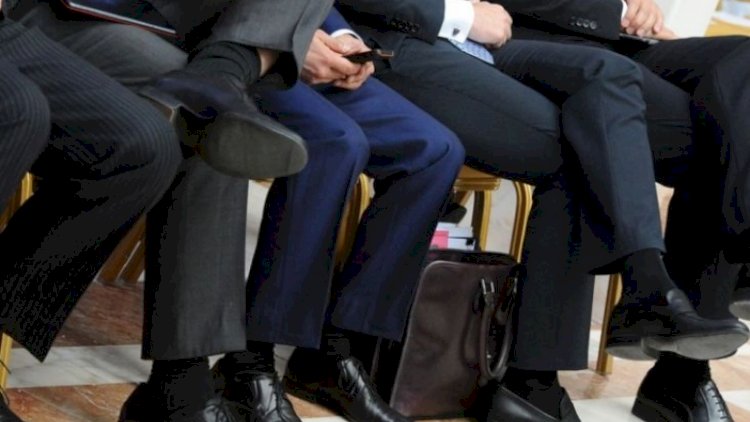    Azərbaycanda korrupsiya yuvalarının çöküşü   