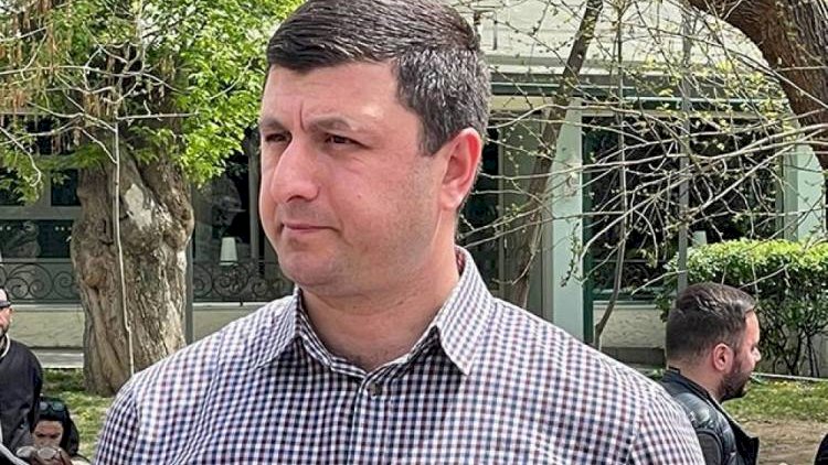    “Onlar ancaq müxalifətin nə zaman tualetdən qayıtmasını güdürlər”   