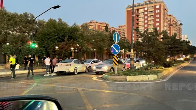    Bakıda üç avtomobil toqquşdu:   Xəsarət alan var - Fotolar