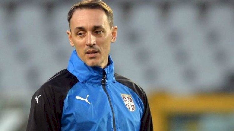    AFFA millimizin baş məşqçisini yola saldı   