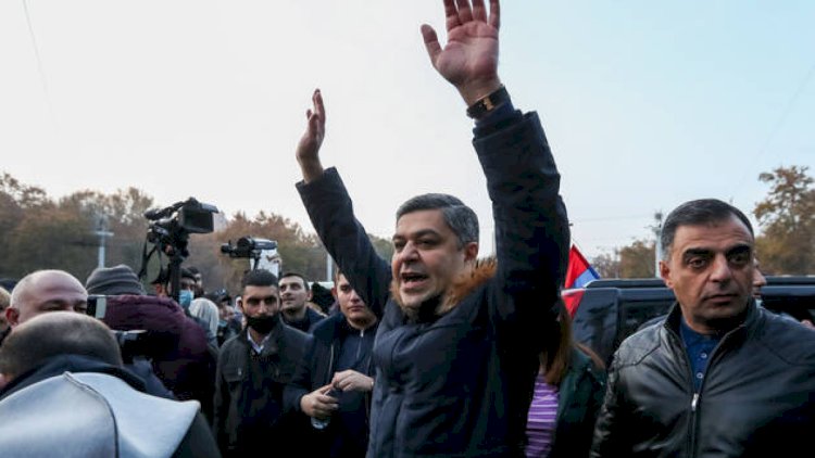   Erməni revanşistlər “ağ bayraq” qaldırdı: Vanetisyan kimin agentidir?   