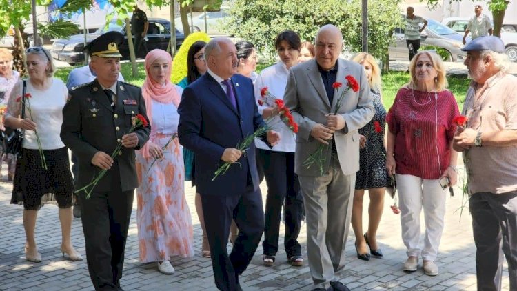    Abbasqulu ağa Bakıxanov Suraxanıda anıldı - FOTOLAR   