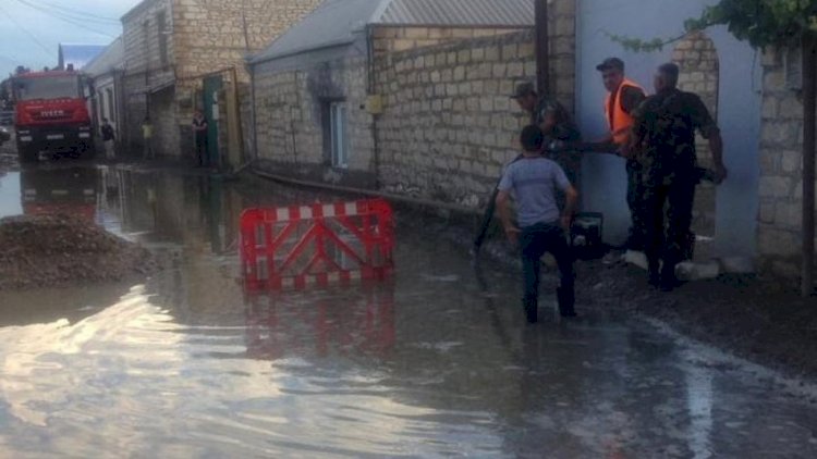    FHN güclü yağışın törətdiyi fəsadlarla bağlı məlumat yaydı   