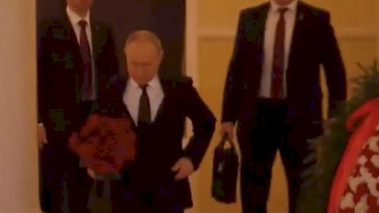    Putinin “nüvə çamadanı”nı daşıyan mühafizəçi başından vurulmuş vəziyyətdə tapıldı   