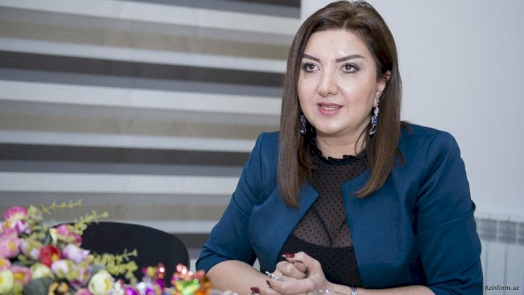    “Gəlin qapılar gəzməz” - Nazilə Səfərli   