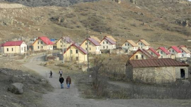    Laçından çıxmaq istəməyən ermənilər:   Onlar Azərbaycan vətəndaşlığını qəbul edir?