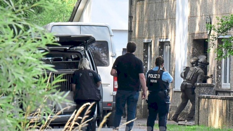    Almaniyada qətl törədən azərbaycanlıya görə polis evlərə basqın düzənlədi   