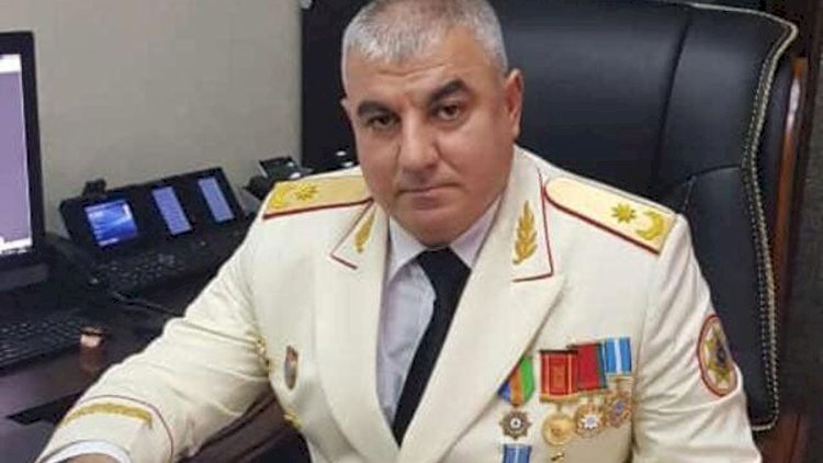    General əsgərlərin siqaretini necə mənimsəyib? - Şok təfərrüat   