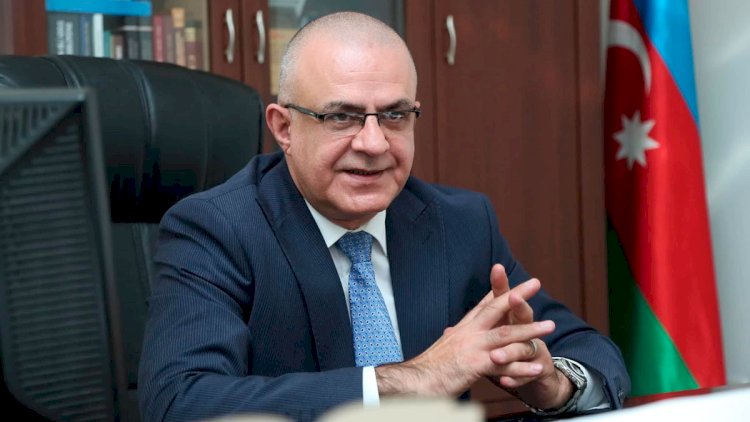    “Ola bilsin ki, burada rəsmi Tehranın ənənəvi oyunları dayanır”   