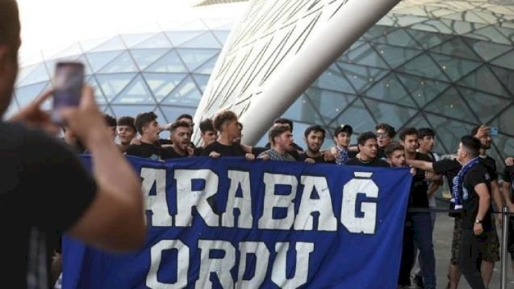   Azarkeşlər “Qarabağ”ı coşqu ilə qarşıladı - Fotolar   