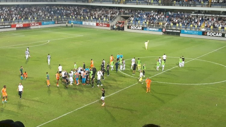    “Aris“in oyunçuları dava saldı   