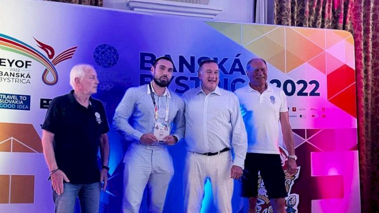    Milli Olimpiya Komitəsinin baş katibi mükafatlandırıldı   