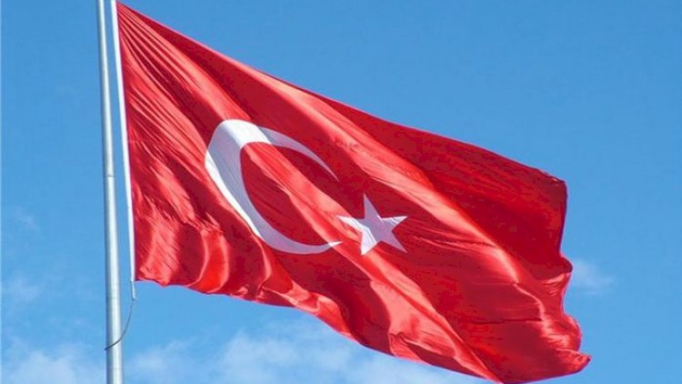    Türkiyədə 38 general təqaüdə göndərildi   