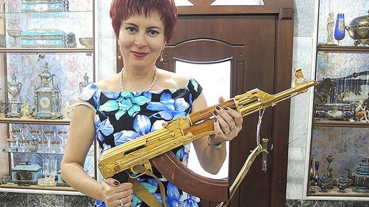    Rus jurnalist Kosovada saxlanıldı   