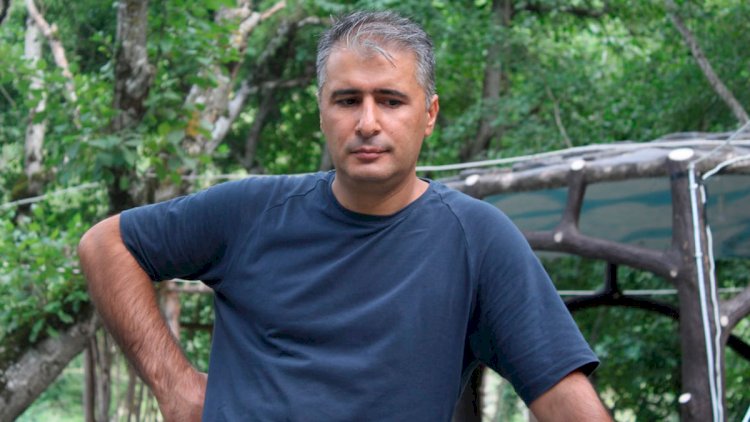    Ləyaqət, inanc və klounlar...   