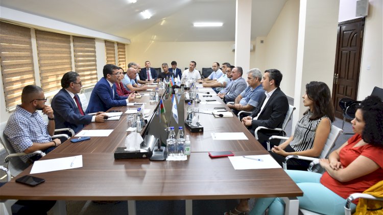    MEDİA-da maliyyə yardımı göstərilən onlayn media subyektlərinin rəhbərləri ilə görüş keçirildi - Foto   