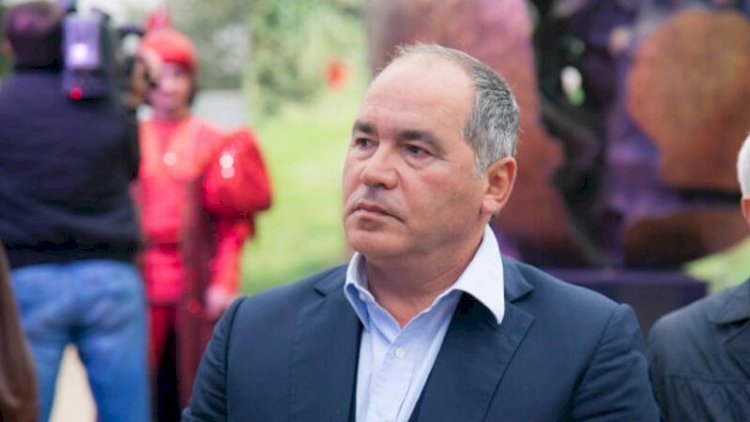    Məşhur milyonçunun şirkəti cərimələndi   