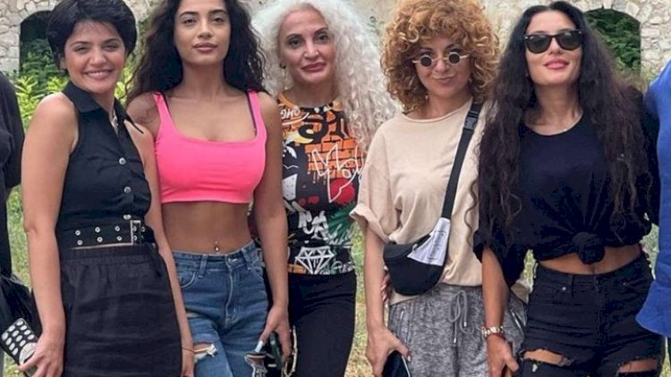    “Bəlkə Şuşaya yalnız hicab və çalmada gedək?”   