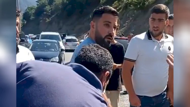    Laza sakinləri turistləri kəndə buraxmadı - Qalmaqal   