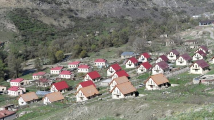    “Azərbaycan evləri yandırmağa davam edərsək Zabuxa qoşun göndərəcəyi ilə hədələyib”   