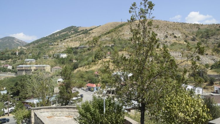    Laçında hələ 4 erməni ailəsi qalıb   