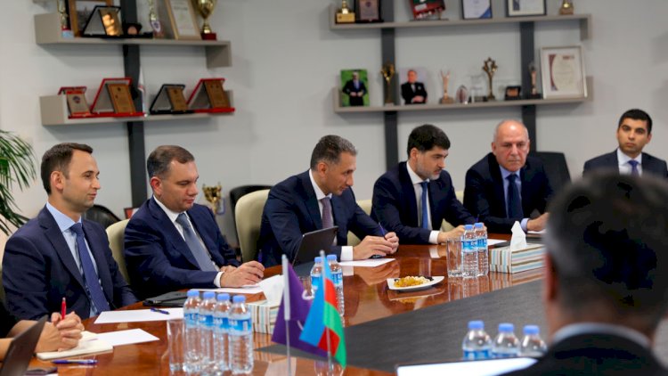   Rəqəmsal İnkişaf və Nəqliyyat Naziri cənab Rəşad Nəbiyev Azercell ilə  görüş keçirib   