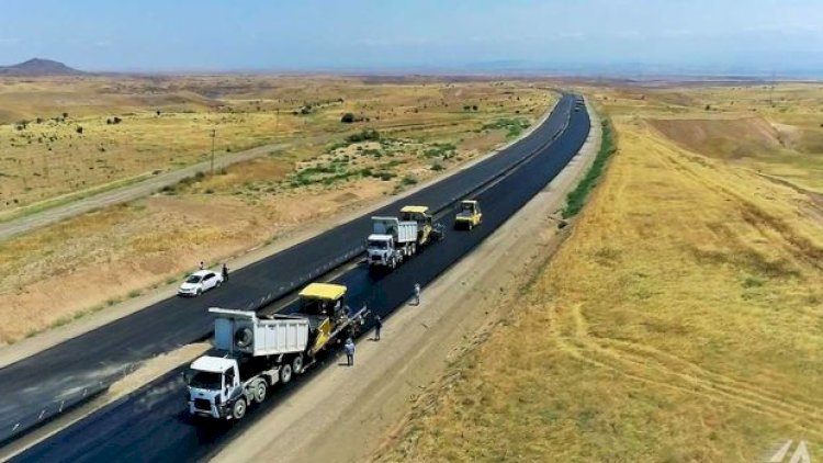   Şükürbəyli-Cəbrayıl-Hadrut avtomobil yolunun 20 km-lik hissəsi asfaltlandı - Fotolar   