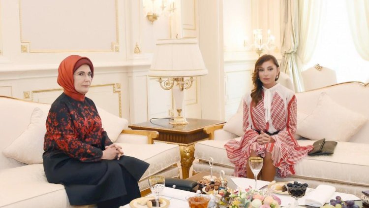    Əminə Ərdoğan Mehriban Əliyevanı təbrik etdi   