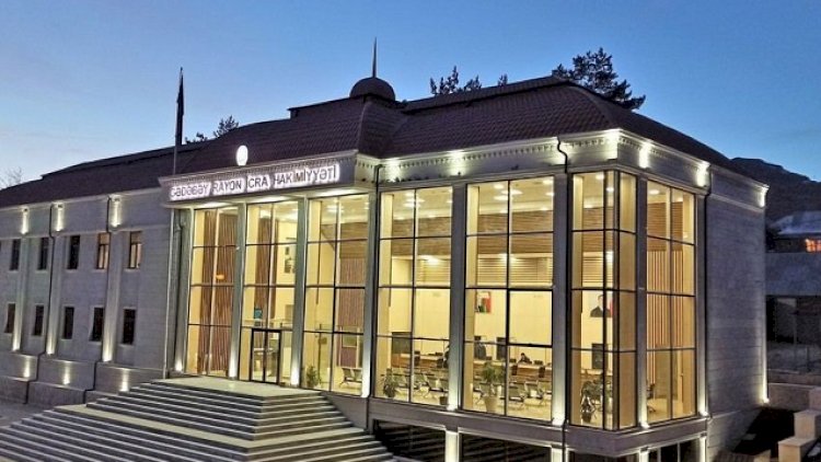    Azərbaycanda İcra Hakimiyyəti binasında insident   - Qadın həbs edildi