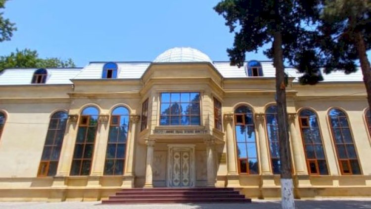    Nazirlik direktorun qovulmasını araşdırır   