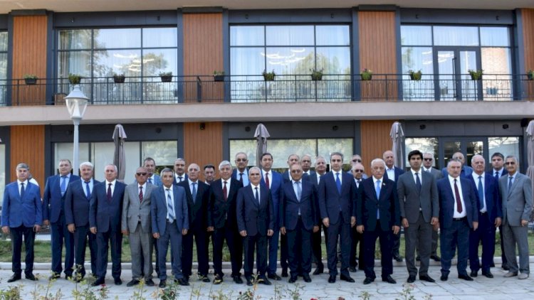    “Həmkarlar ittifaqları fəaliyyətlərini daha da gücləndirməlidirlər” - Vüsal Quliyev   