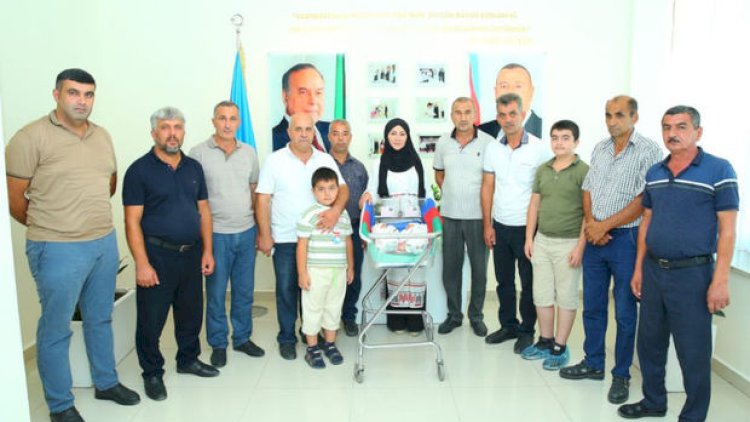   Vətən müharibəsi şəhidinin əkiz bacı-qardaşı dünyaya gəldi - Fotolar   