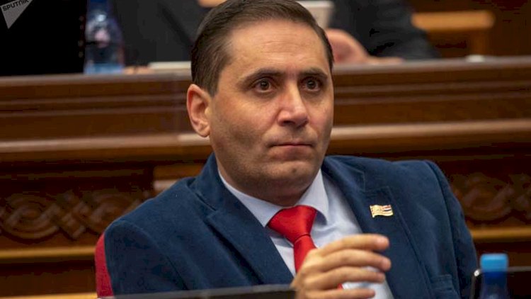    Sabiq deputat: “Sülh sazişi ilə Ermənistan ərazilərini itirəcək“   