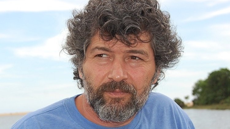    “AZAL-ın stüardessaları Azərbaycan dilinin anasını ağladır”    