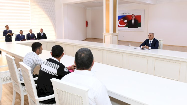    “Azərışıq” sədri Salyanda vətəndaşları qəbul etdi   