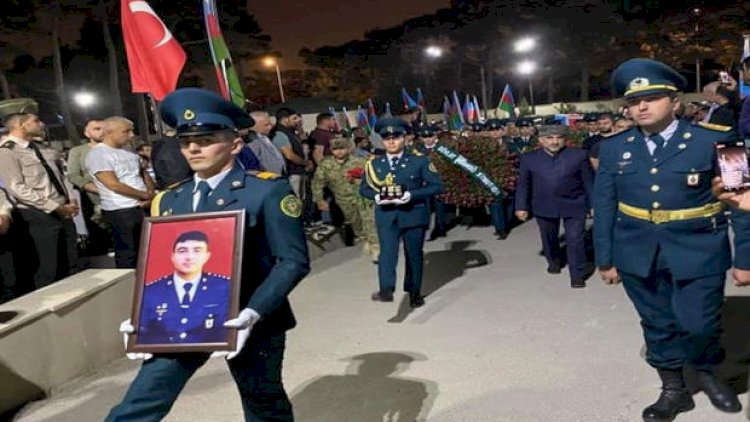    Şəhid kapitan Fərid Mehbalıyev İkinci Şəhidlər Xiyabanında dəfn olundu - Fotolar   