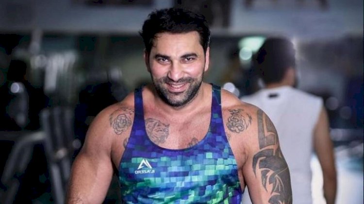    Kamil şəhid övladları ilə məktəbə “getdi“   - Foto
