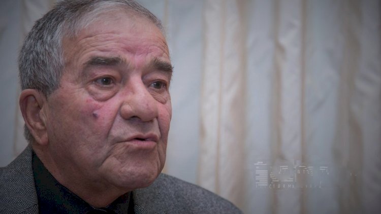    “Kimsə başına-gözünə döyürsə, saçını yolursa, deməli, marağı var”   