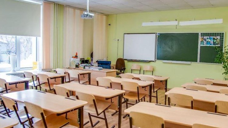   Daha bir məktəb direktorunun səsyazısı yayıldı - Araşdırma aparılır   